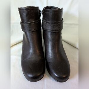 Croft & Barrow Dark Brown Ankle Boots Sz 9